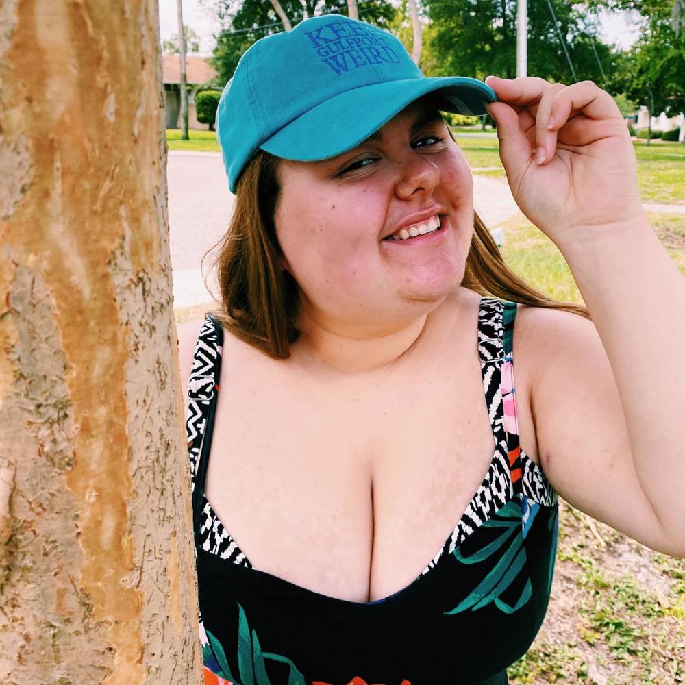 Meet your Posher, Lizzie